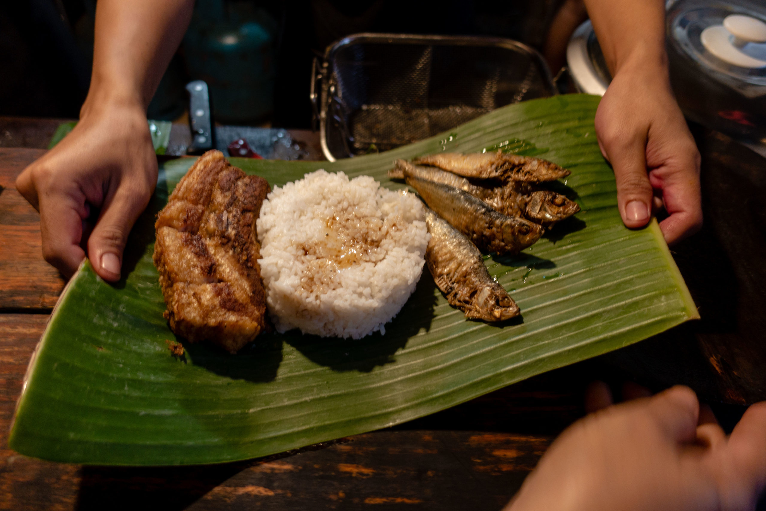 グバット　フィリピン マニラ　レストラン